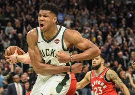 Antetokounmpo no quiere que le quemen la camiseta